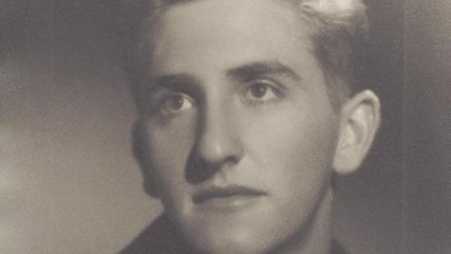Thomas S. Monson tjänstgjorde i Förenta Staternas flotta.
