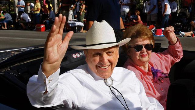 President Monson och Frances Monson njuter av paraden Days of ´47 i Salt Lake City.